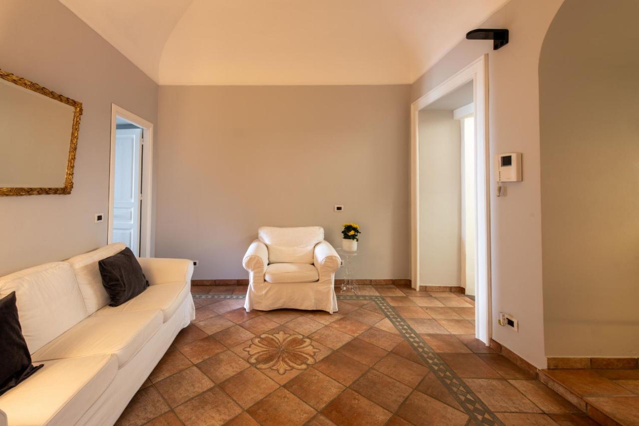 Meravigghia Apartment تْشيفالو المظهر الخارجي الصورة
