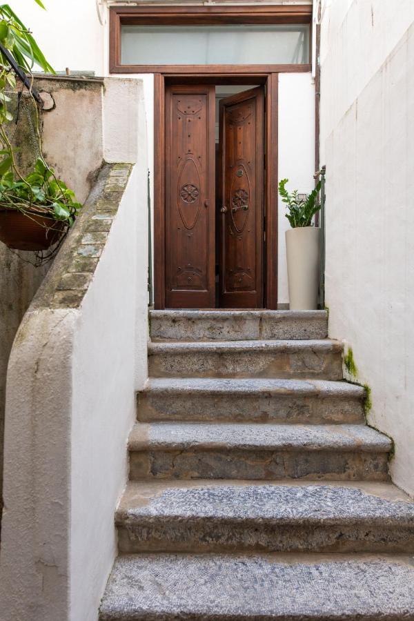 Meravigghia Apartment تْشيفالو المظهر الخارجي الصورة
